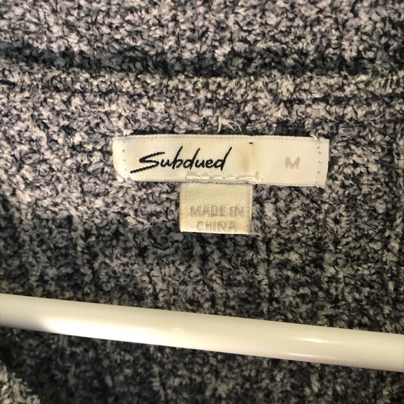 Subdued Knit Sweater - Picture 3 of 4